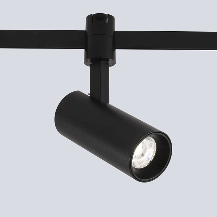 Crystal Lux CLT 0.37 003 9W BL SMART